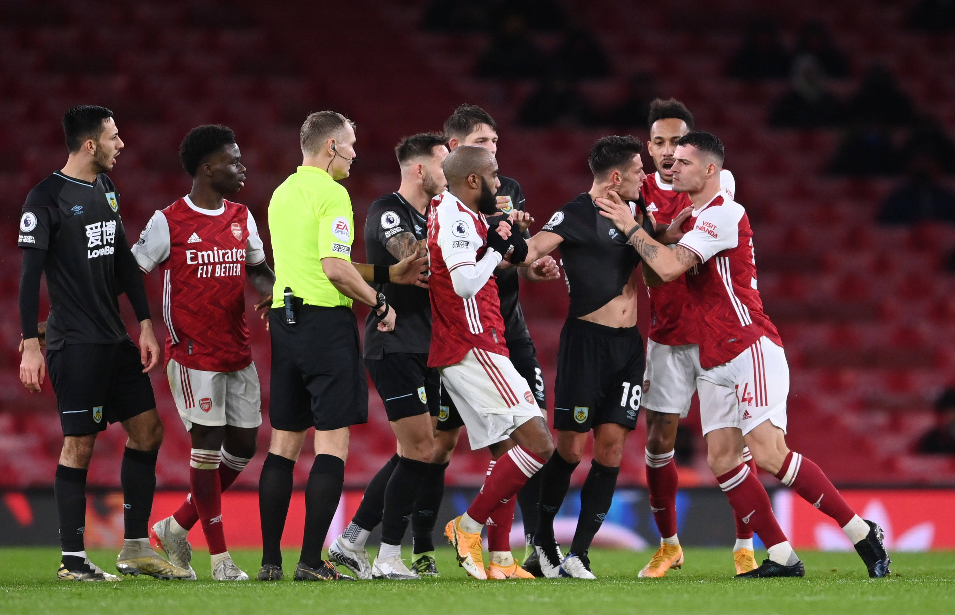 彩斑斓的少 彩斑斓的少